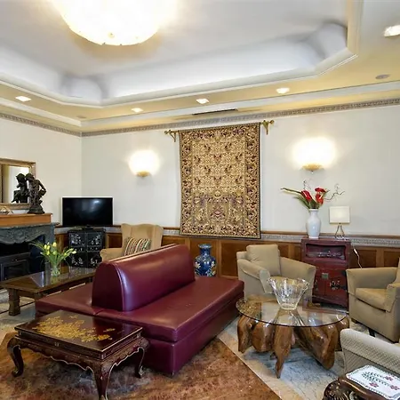 ホテル ジオッリ ナツィオナーレ 3*