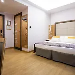 Hotel Giolli Nazionale 3*