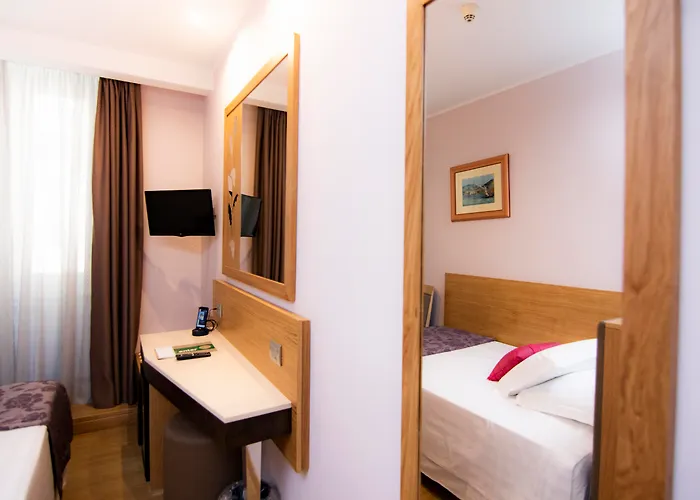 ジオッリ ナツィオナーレ ホテル ローマ